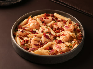 Fettuccine Carbonara com Camaroes